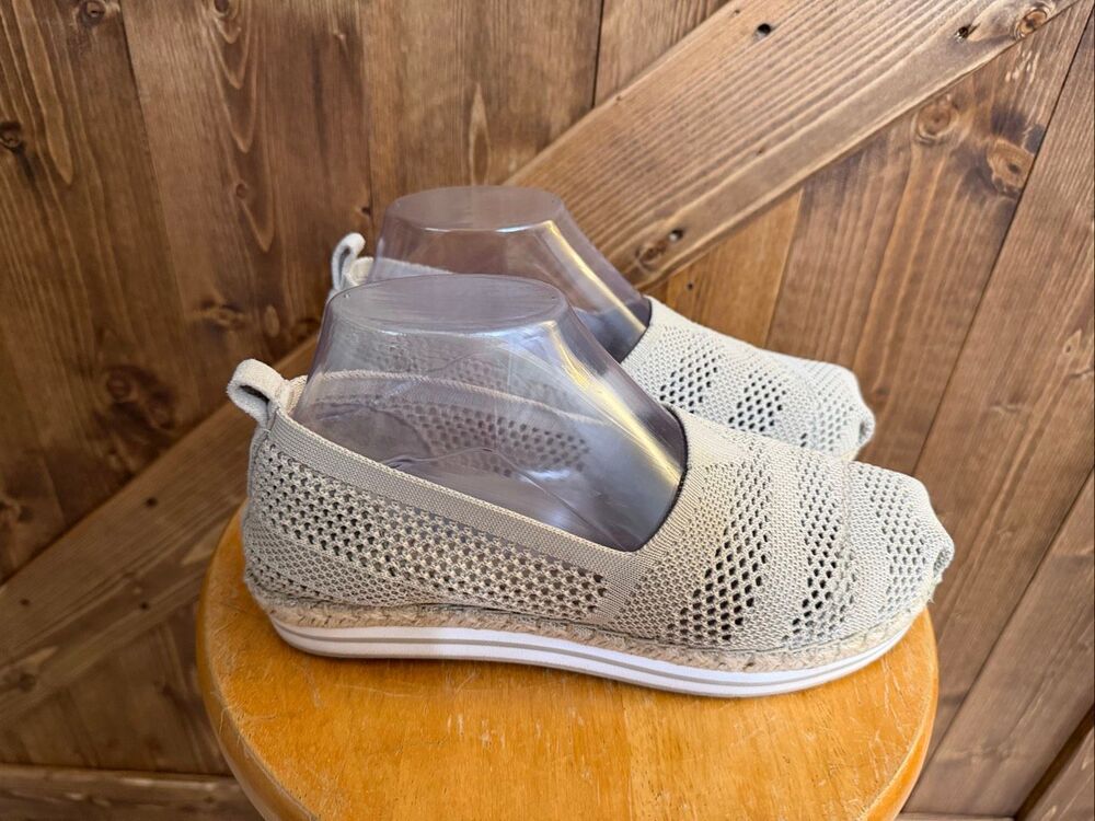 BOBS by Skechers Women’s Size 7 Beige Knit Espadrille Slip-On Flats